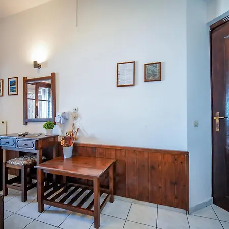 Hagiati 2* Хорефто