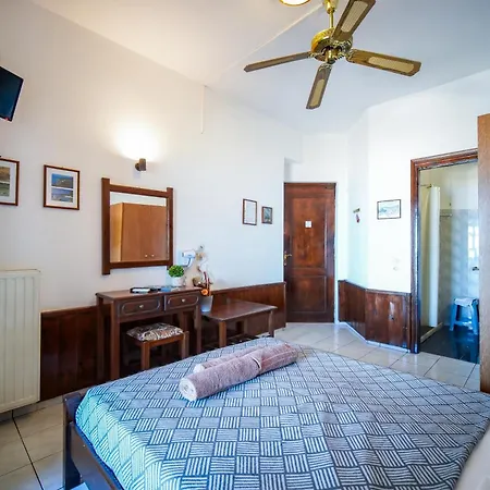 Hotel de apartamente Hagiati Chorefton
