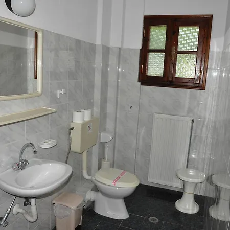 شقة فندقية Hagiati 2*
