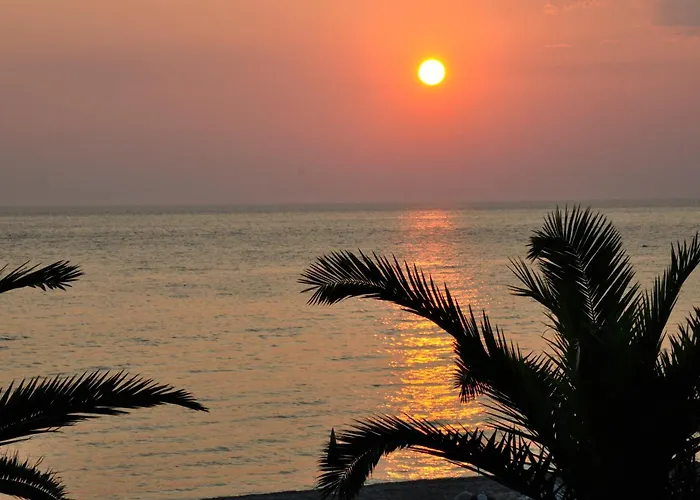 Hagiati Апарт-отель 2*